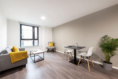 1 bed flat, Hollis Croft, Devonshire Green, Sheffield, S14RR - Image 1